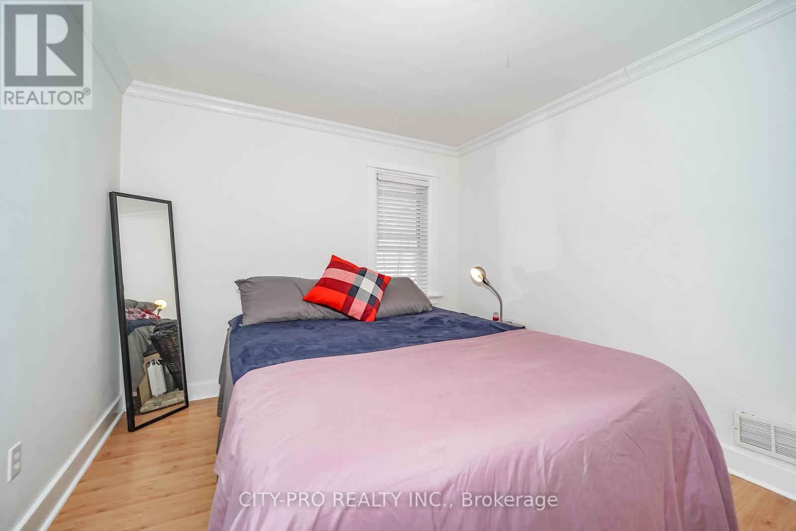 443 5th Concession Road W, Hamilton (Freelton), Ontario  L0R 2H2 - Photo 17 - X12336307