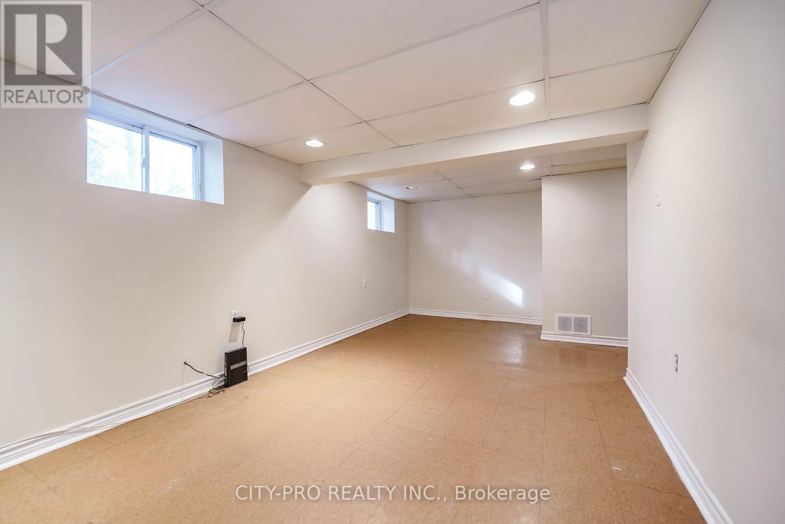 443 5th Concession Road W, Hamilton (Freelton), Ontario  L0R 2H2 - Photo 29 - X12336307