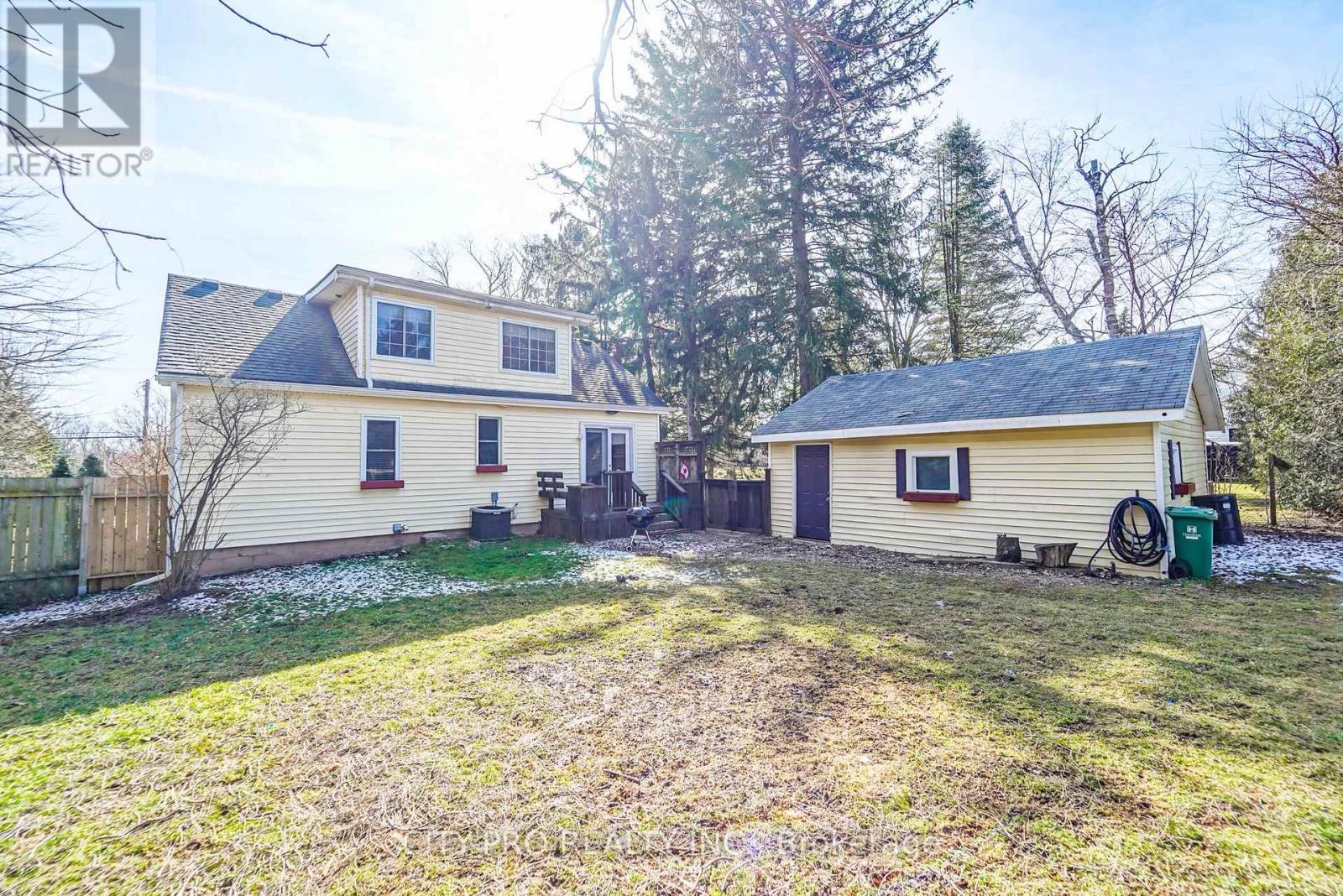 443 5th Concession Road W, Hamilton (Freelton), Ontario  L0R 2H2 - Photo 38 - X12336307