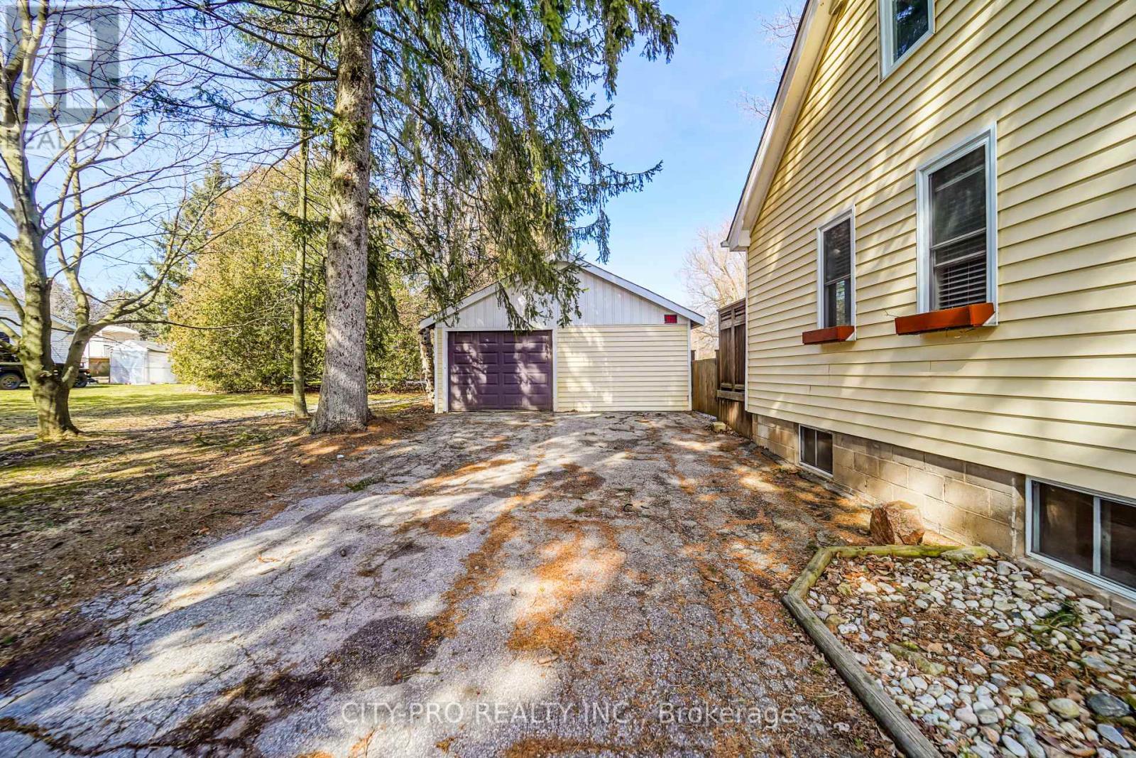 443 5th Concession Road W, Hamilton (Freelton), Ontario  L0R 2H2 - Photo 35 - X12336307