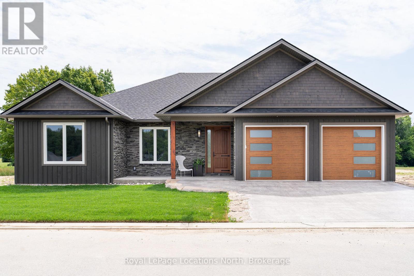 30 Hilton Lane, Meaford, Ontario  N4L 1L8 - Photo 5 - X12180649