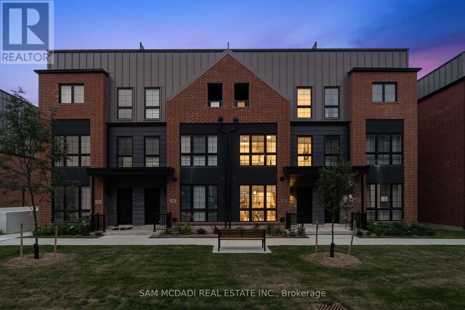 Property at 33 BURLEIGH MEWS image 1