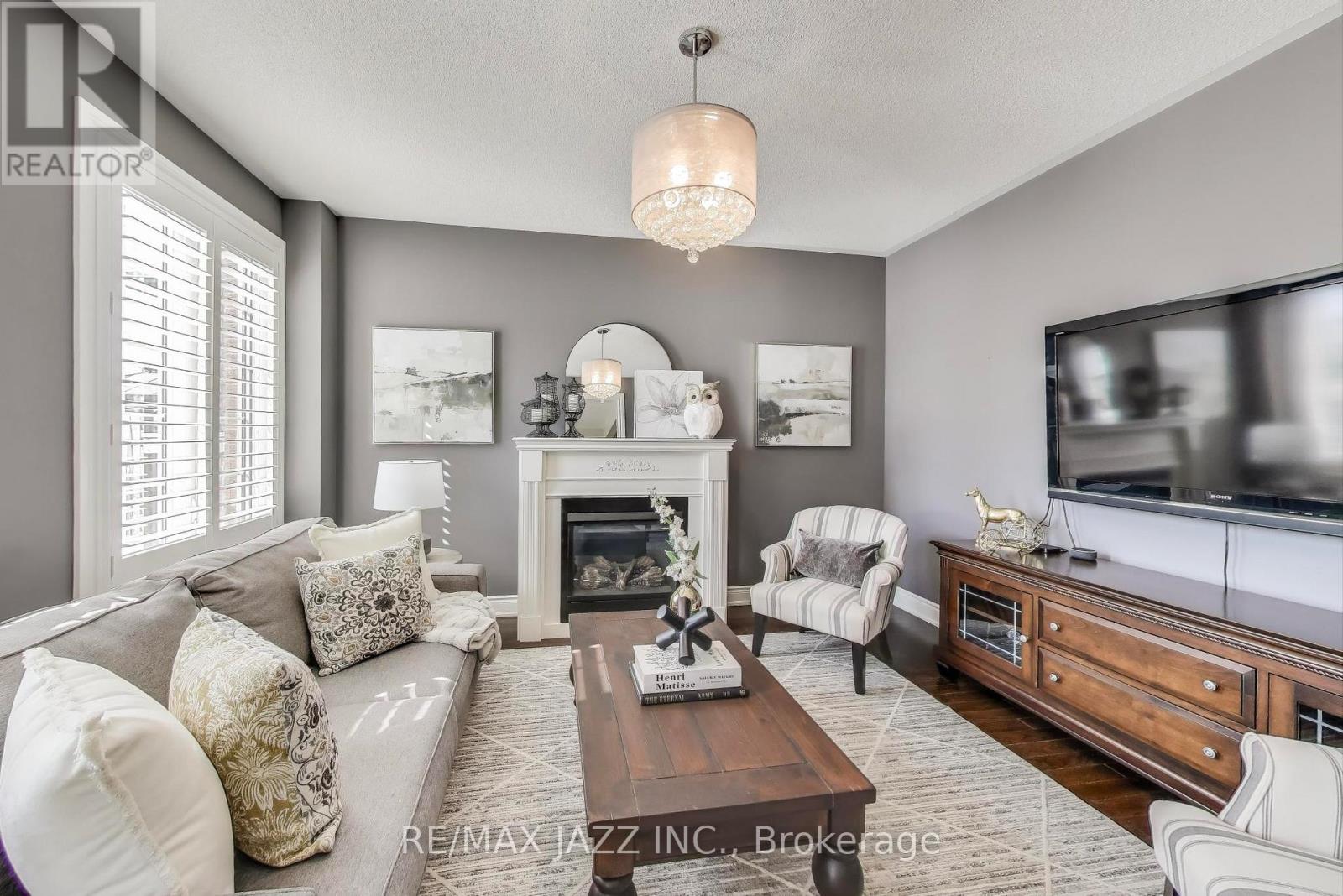 Property at 2392 SECRETO DRIVE image 5
