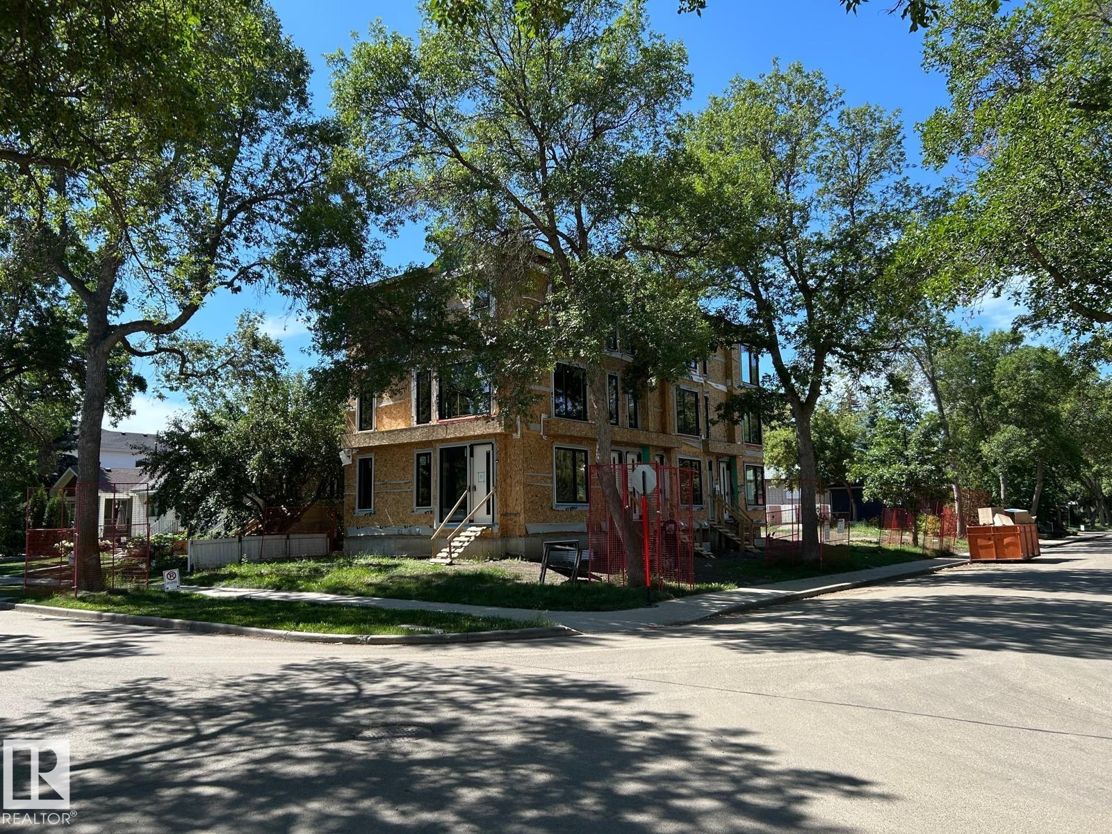 8903 94 Av Nw, Edmonton, Alberta  T6C 1W6 - Photo 1 - E4451991