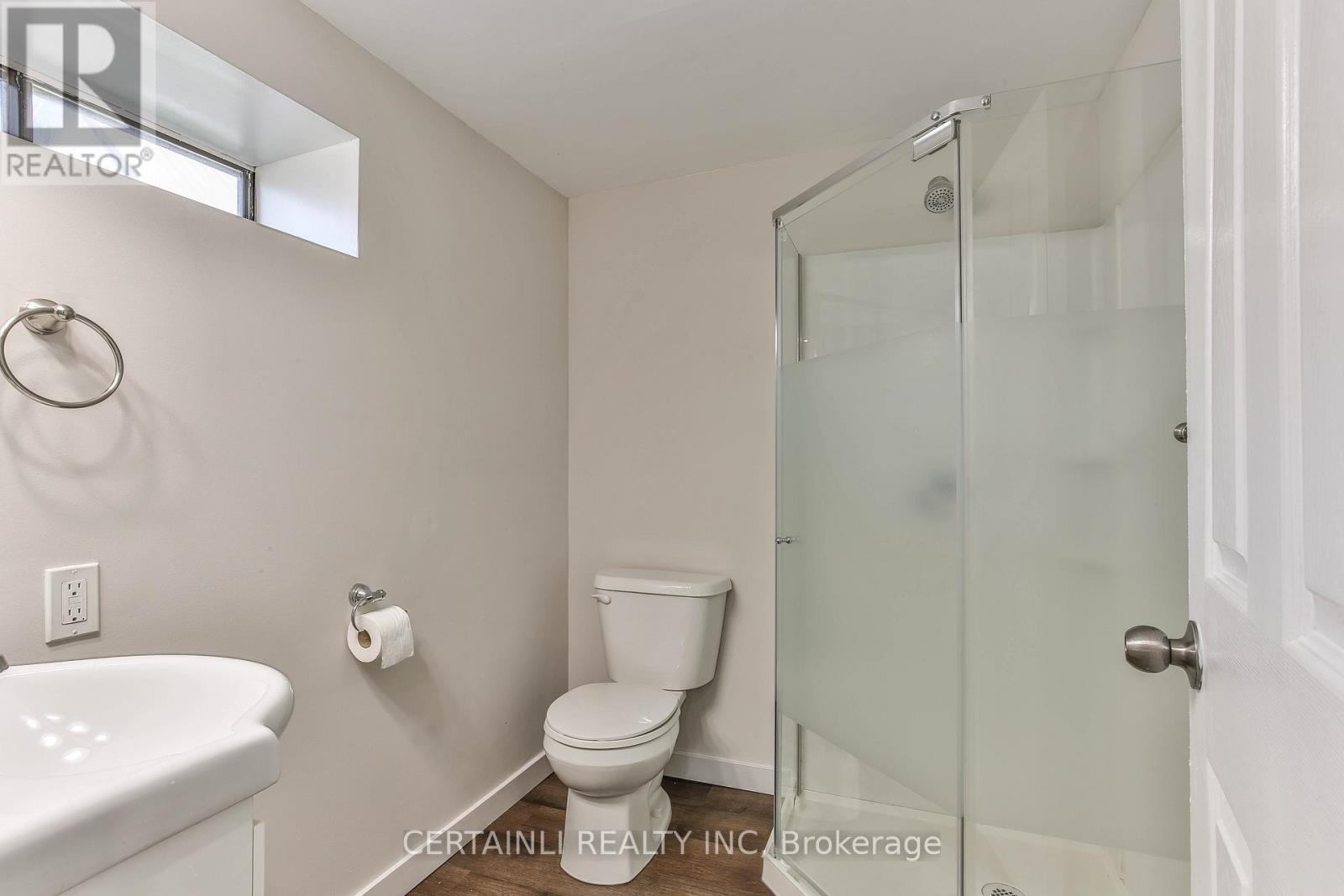 54 Elizabeth Street, St. Thomas, Ontario  N5R 2X1 - Photo 18 - X12342102