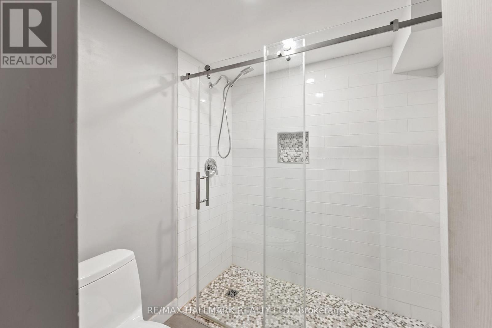 21 King High Avenue, Toronto (Clanton Park), Ontario  M3H 3A8 - Photo 34 - C12341832