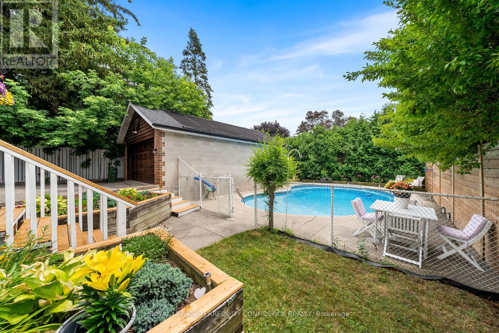 237 Churchill Avenue, Toronto (Willowdale West), Ontario  M2R 1E2 - Photo 36 - C12341953