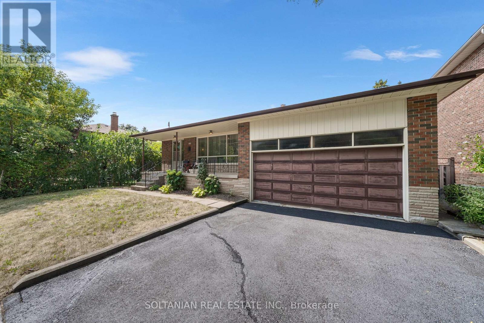 Property at 444 LONGMORE STREET image 2