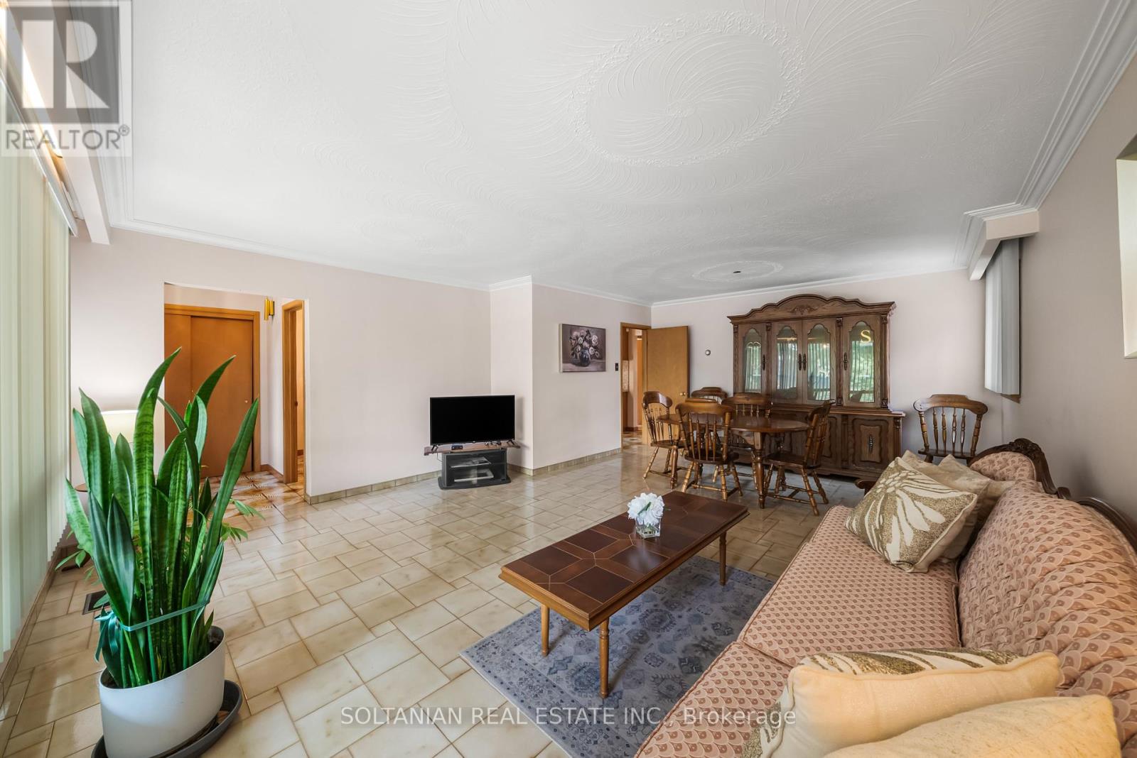 Property at 444 LONGMORE STREET image 5
