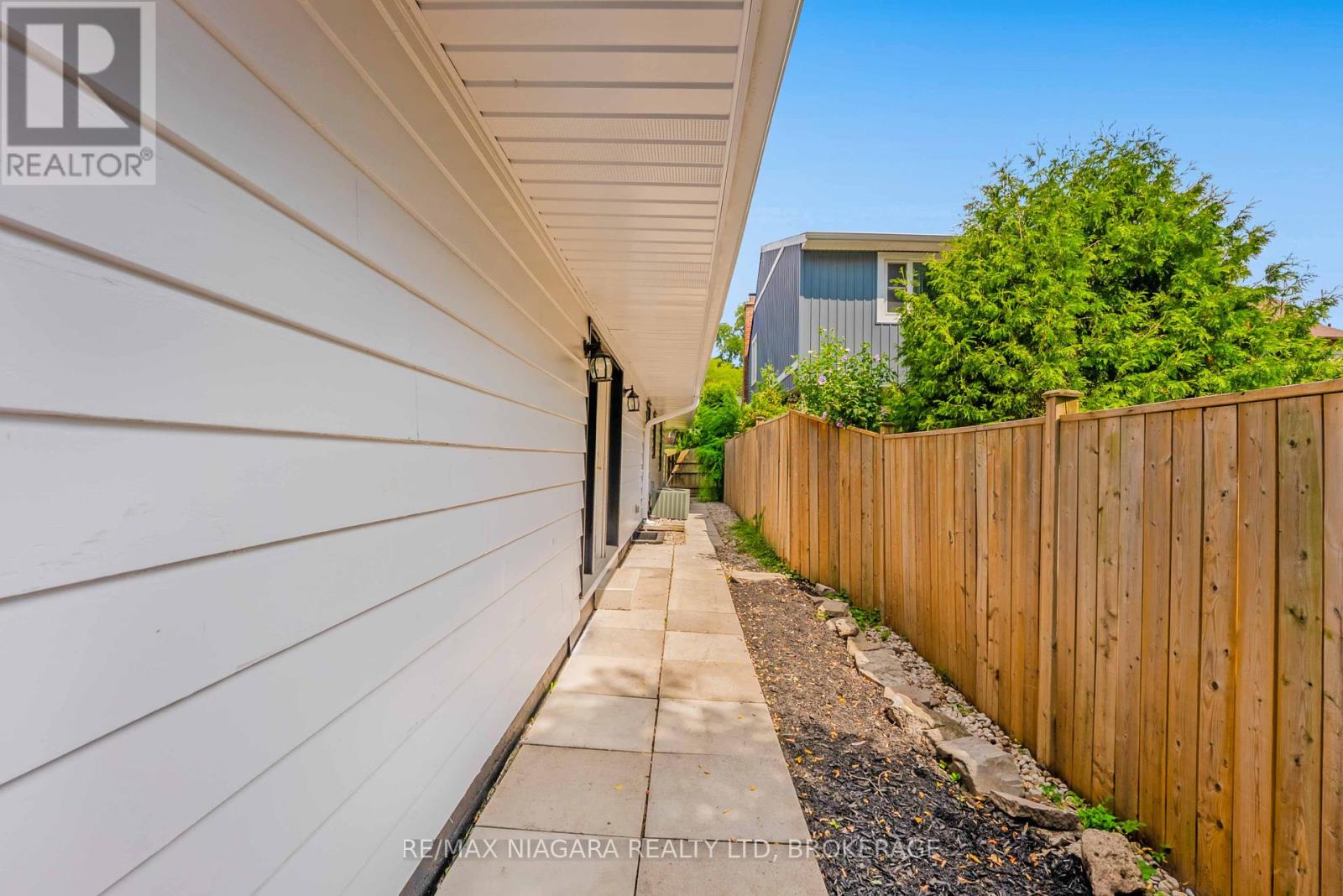 5000 Sixth Avenue, Niagara Falls, Ontario  L2E 4V3 - Photo 45 - X12342129