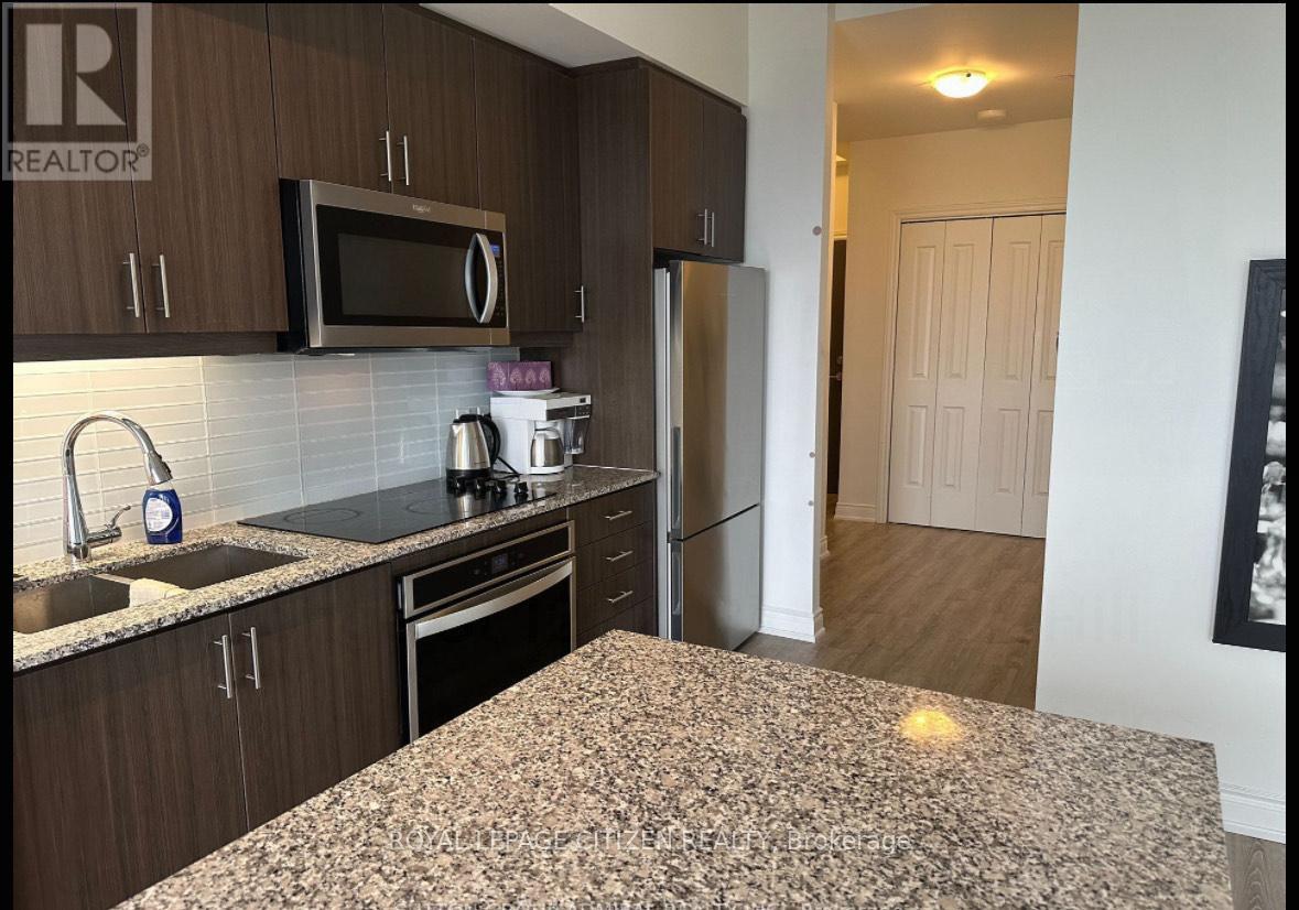 1202 - 9618 Yonge Street N, Richmond Hill, Ontario  L4C 0X5 - Photo 12 - N12341914