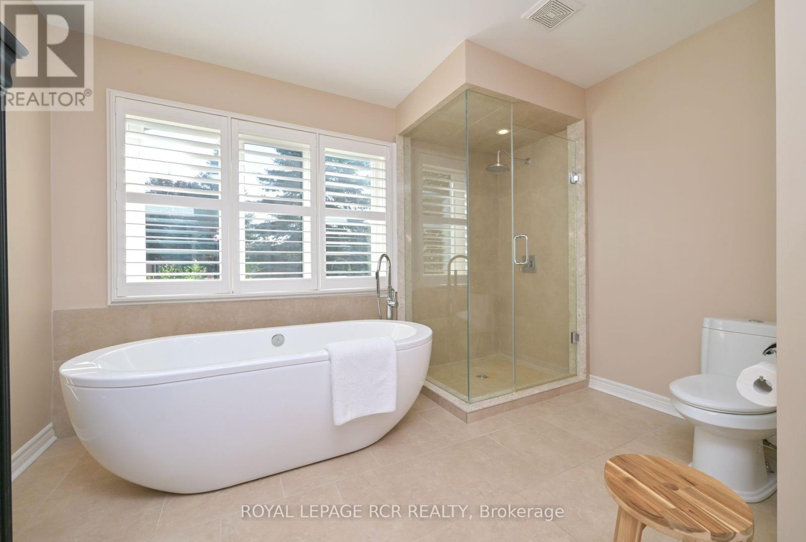 908 Schaeffer Outlook, Newmarket (Stonehaven-Wyndham), Ontario  L3X 1V9 - Photo 24 - N12342008
