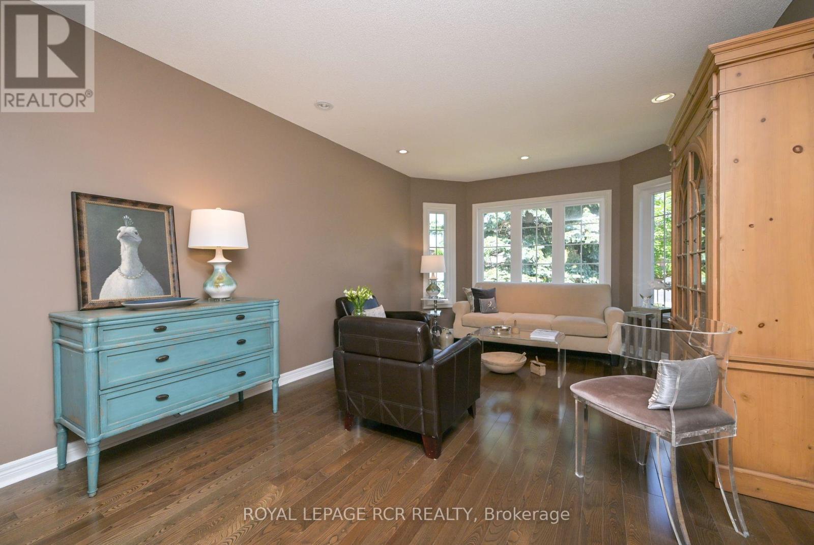 908 Schaeffer Outlook, Newmarket (Stonehaven-Wyndham), Ontario  L3X 1V9 - Photo 7 - N12342008