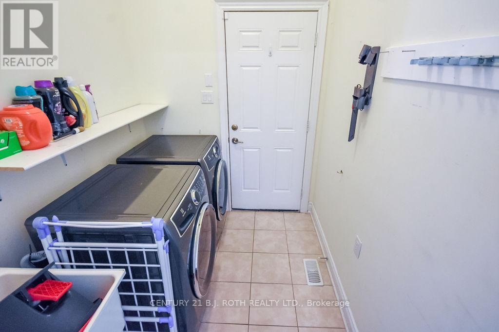 58 Christy Drive, Wasaga Beach, Ontario  L9Z 0E5 - Photo 29 - S12341807