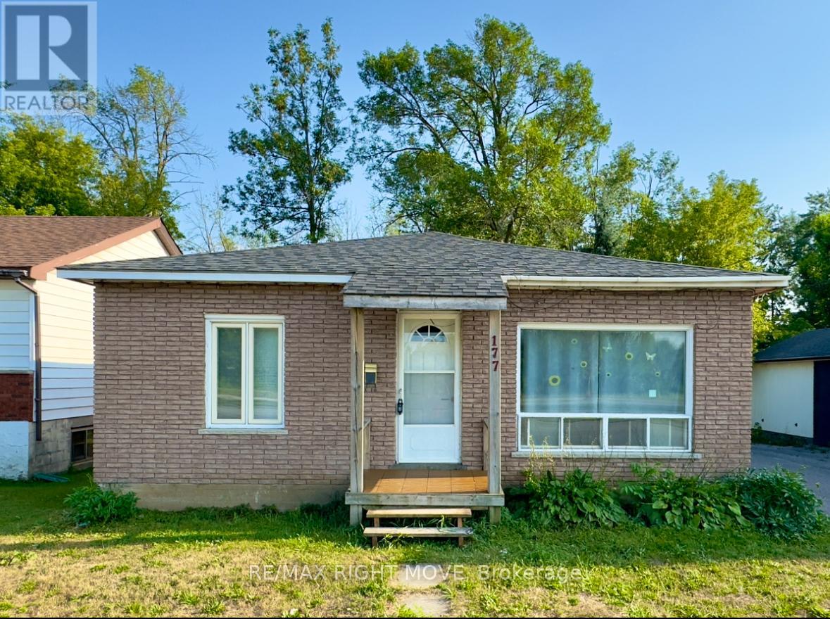 177 Atherley Road, Orillia, Ontario  L3V 1N5 - Photo 1 - S12342044