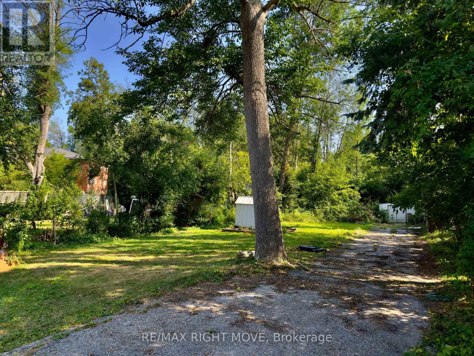 177 Atherley Road, Orillia, Ontario  L3V 1N5 - Photo 25 - S12342044