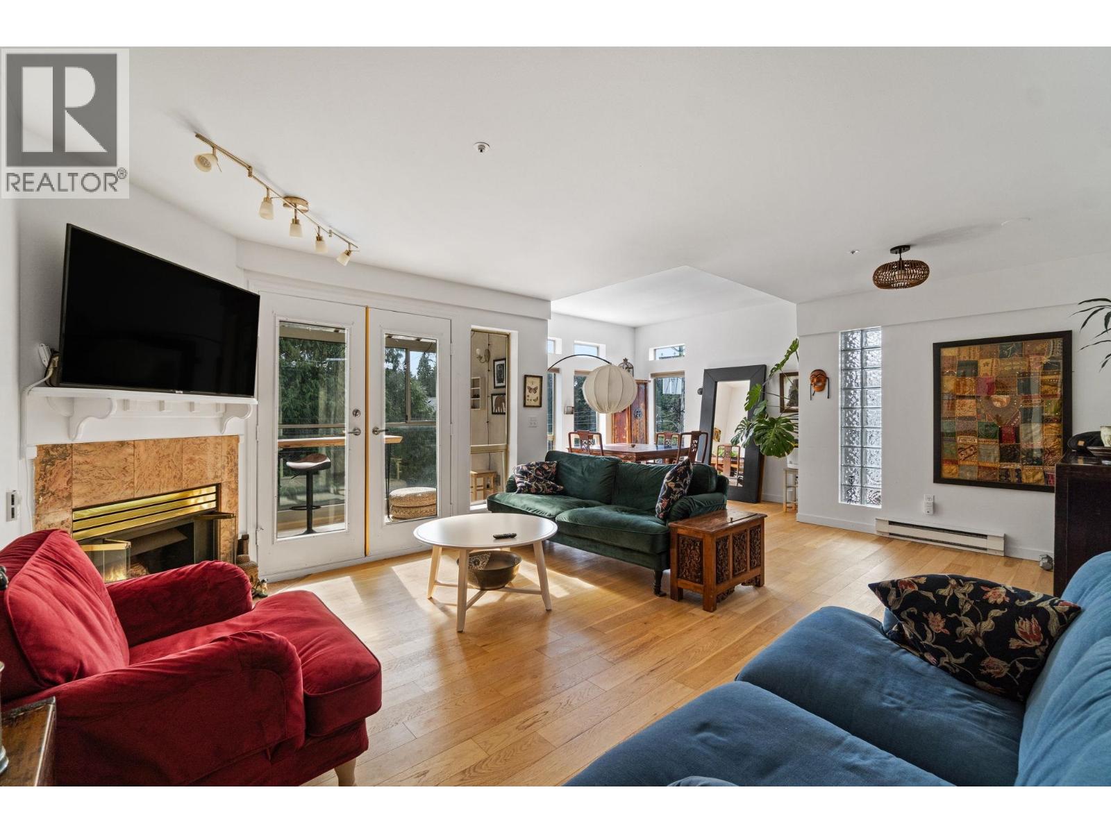 402 4688 W 10TH AVENUE, Vancouver, British Columbia