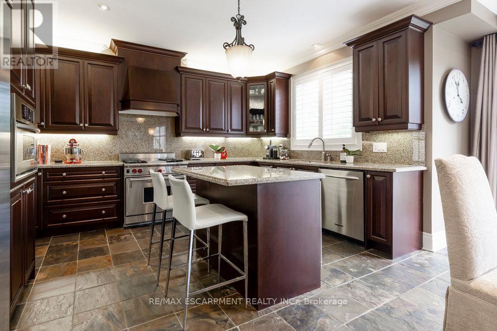 4212 Kane Crescent, Burlington, Ontario  L7M 5C1 - Photo 10 - W12342003