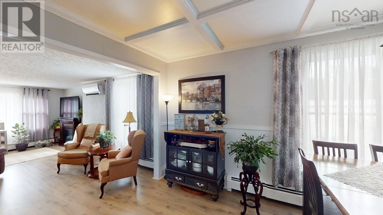 Property at 526 Nelson Street image 5