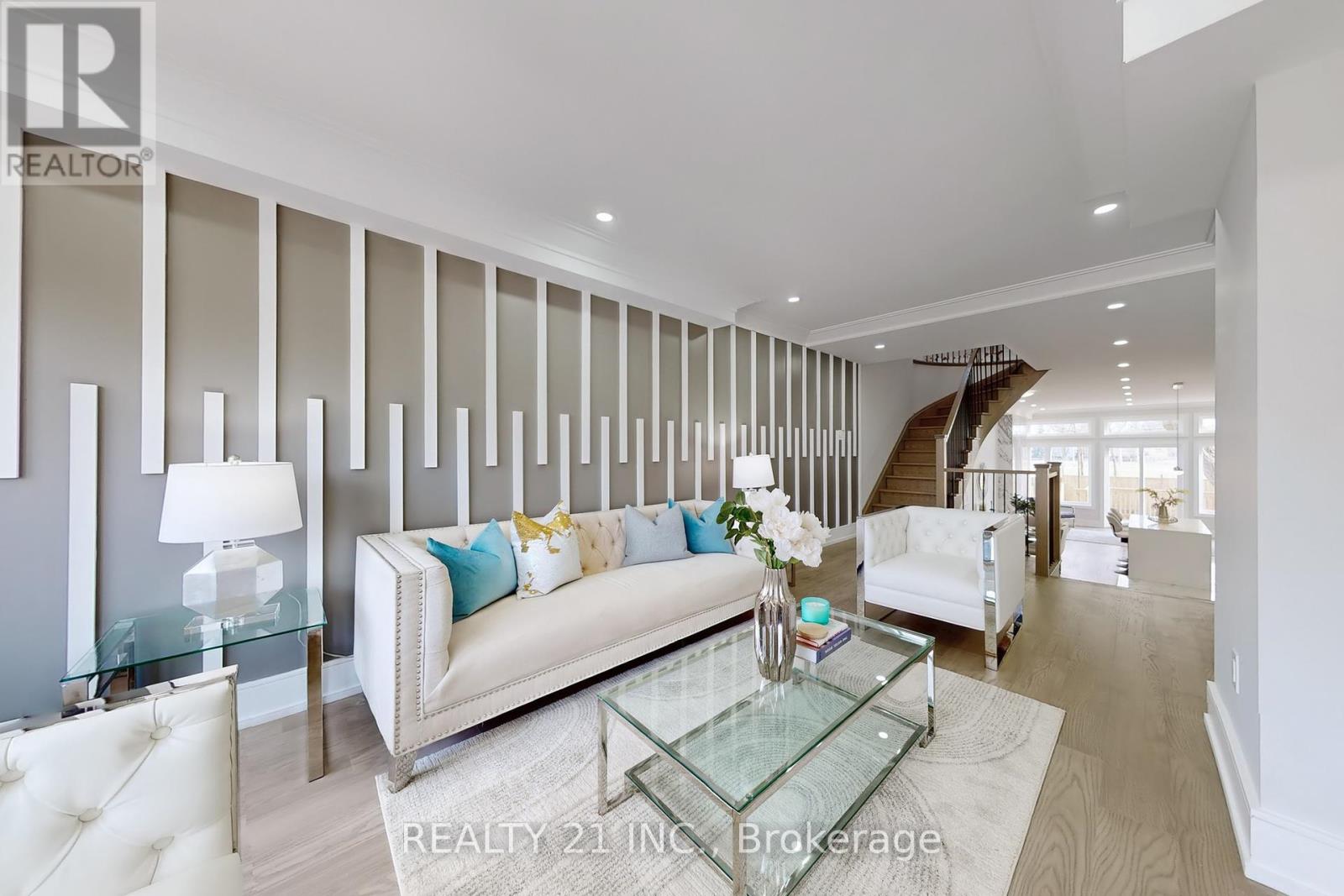 17 Malta Street, Toronto (Birchcliffe-Cliffside), Ontario  M1N 2L2 - Photo 18 - E12342099