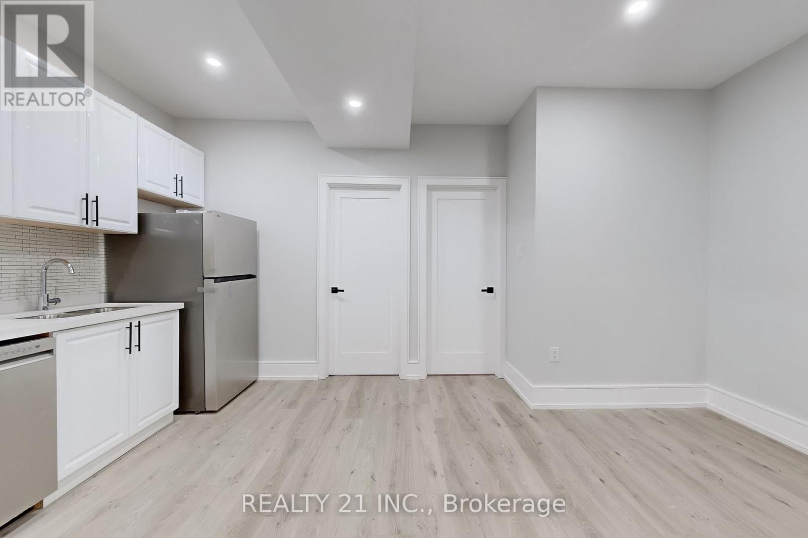 17 Malta Street, Toronto (Birchcliffe-Cliffside), Ontario  M1N 2L2 - Photo 40 - E12342099