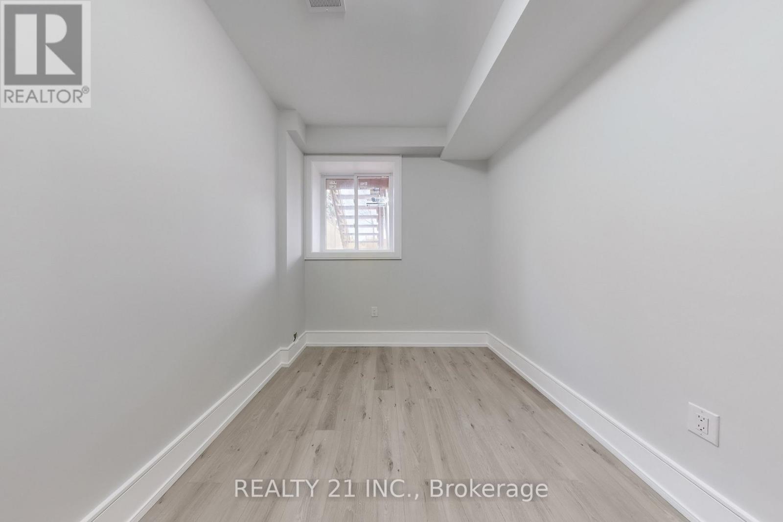 17 Malta Street, Toronto (Birchcliffe-Cliffside), Ontario  M1N 2L2 - Photo 42 - E12342099