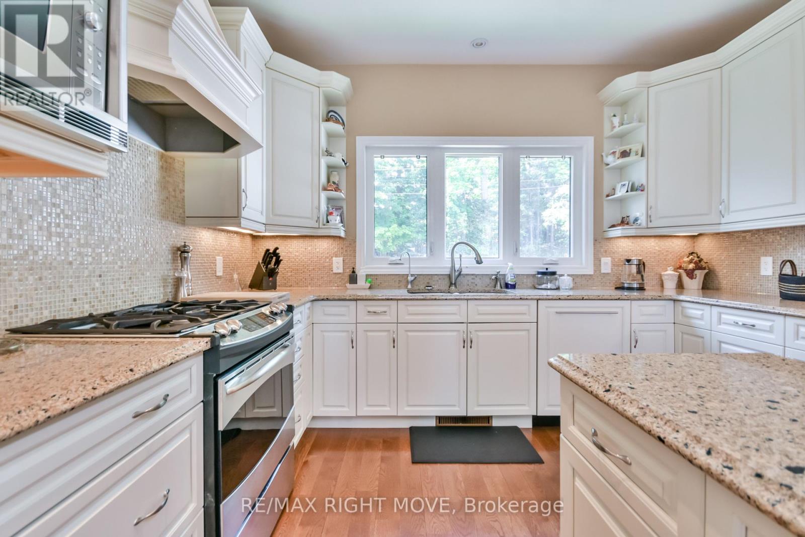 1756 Bay Park Road, Severn, Ontario  L3V 0V7 - Photo 24 - S12342094