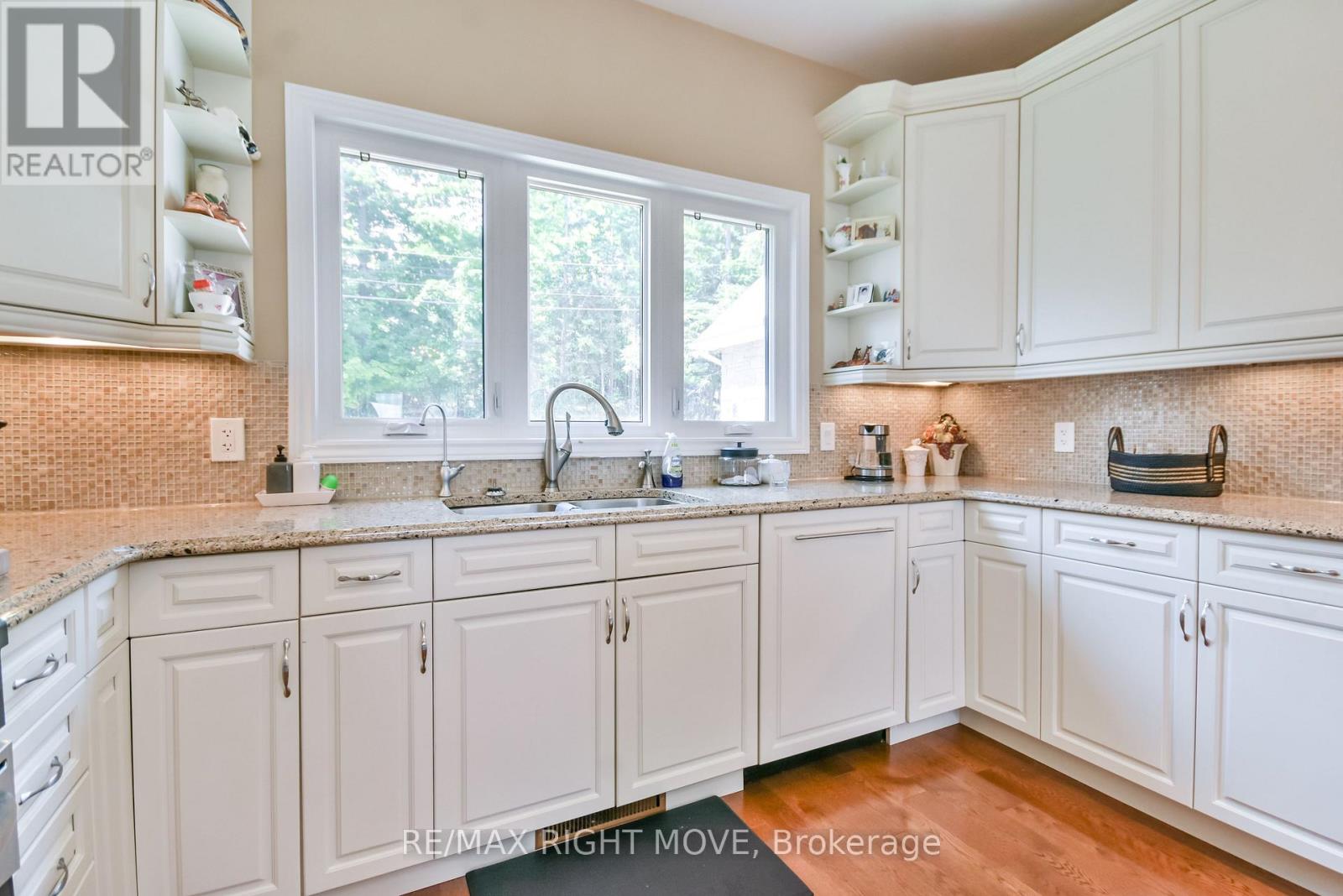 1756 Bay Park Road, Severn, Ontario  L3V 0V7 - Photo 25 - S12342094