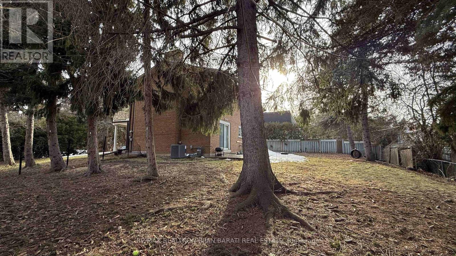 298 Newton Drive, Toronto, Ontario  M2M 2P8 - Photo 11 - C12339421