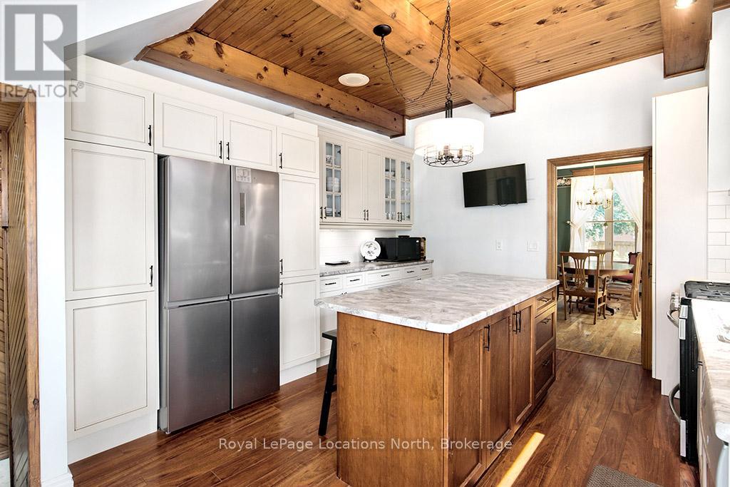 103 Mark Street W, Grey Highlands, Ontario  N0C 1H0 - Photo 17 - X12342228