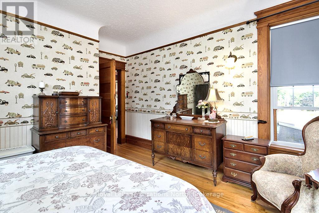 103 Mark Street W, Grey Highlands, Ontario  N0C 1H0 - Photo 23 - X12342228