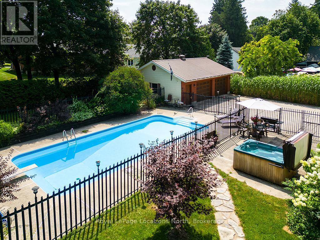 103 Mark Street W, Grey Highlands, Ontario  N0C 1H0 - Photo 39 - X12342228