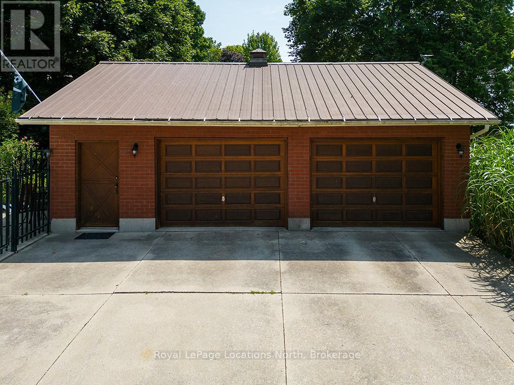 103 Mark Street W, Grey Highlands, Ontario  N0C 1H0 - Photo 45 - X12342228