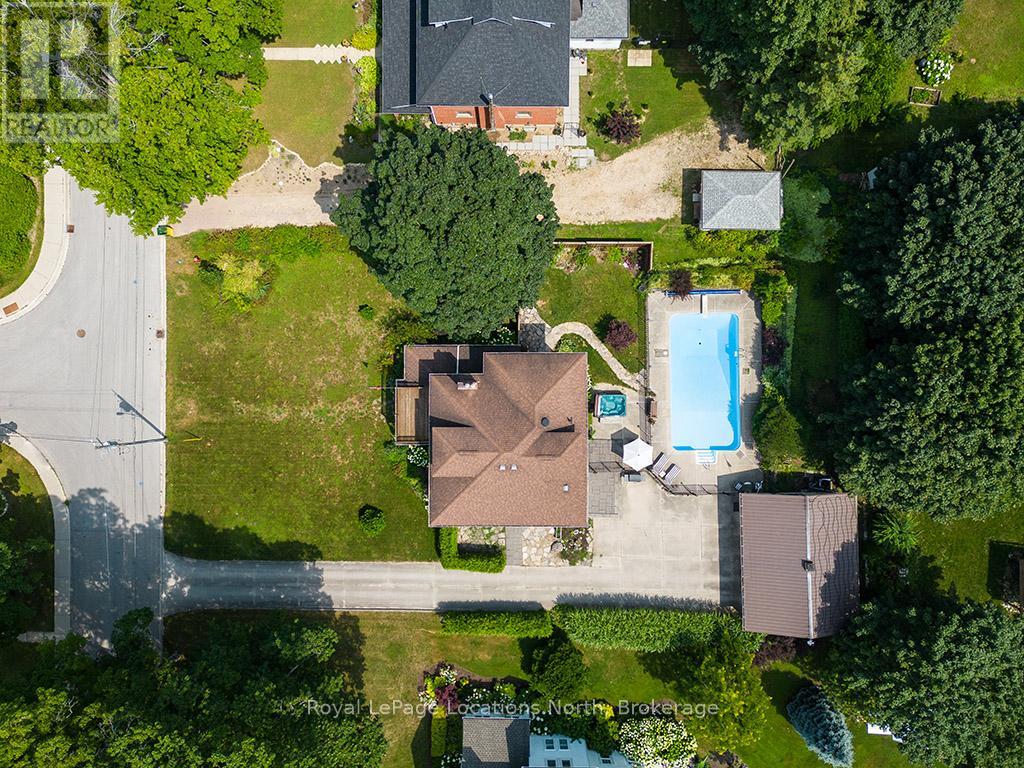 103 Mark Street W, Grey Highlands, Ontario  N0C 1H0 - Photo 46 - X12342228