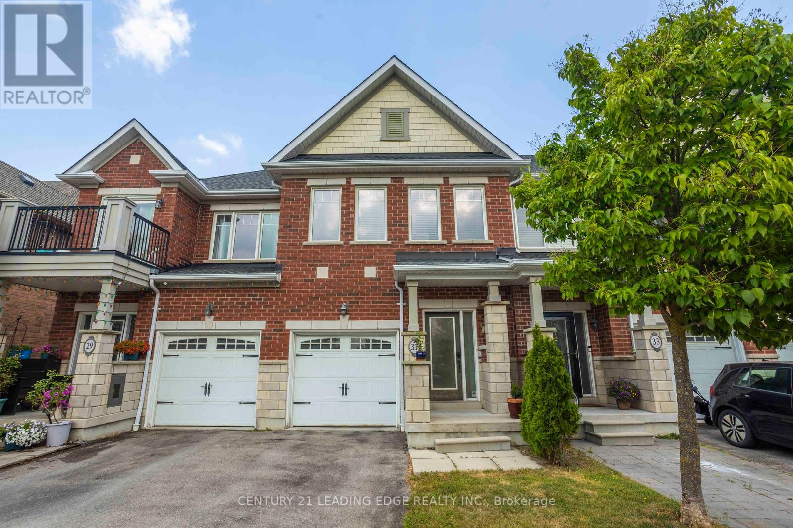 31 Nw Passage, Whitchurch-Stouffville (Stouffville), Ontario  L4A 0T2 - Photo 1 - N12341289