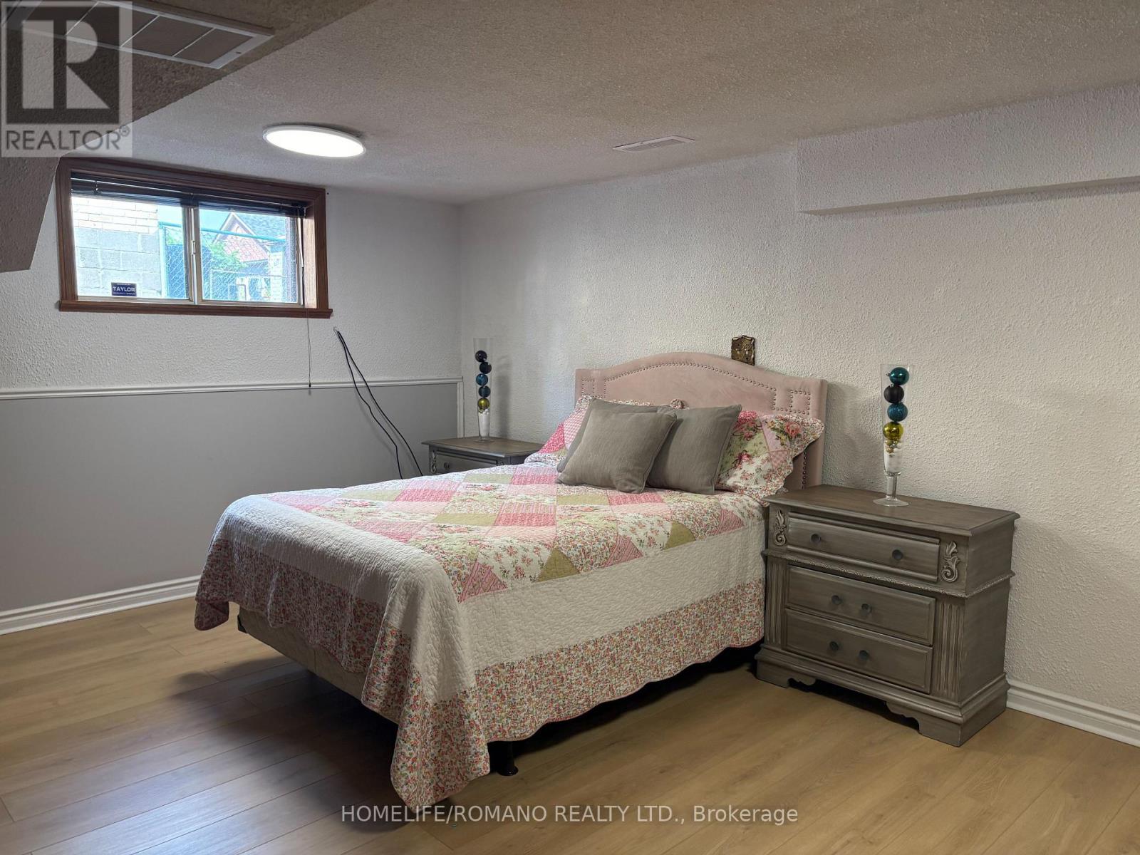 Basement - 32 Plewes Road, Toronto, Ontario  M3K 1K5 - Photo 11 - W12342057