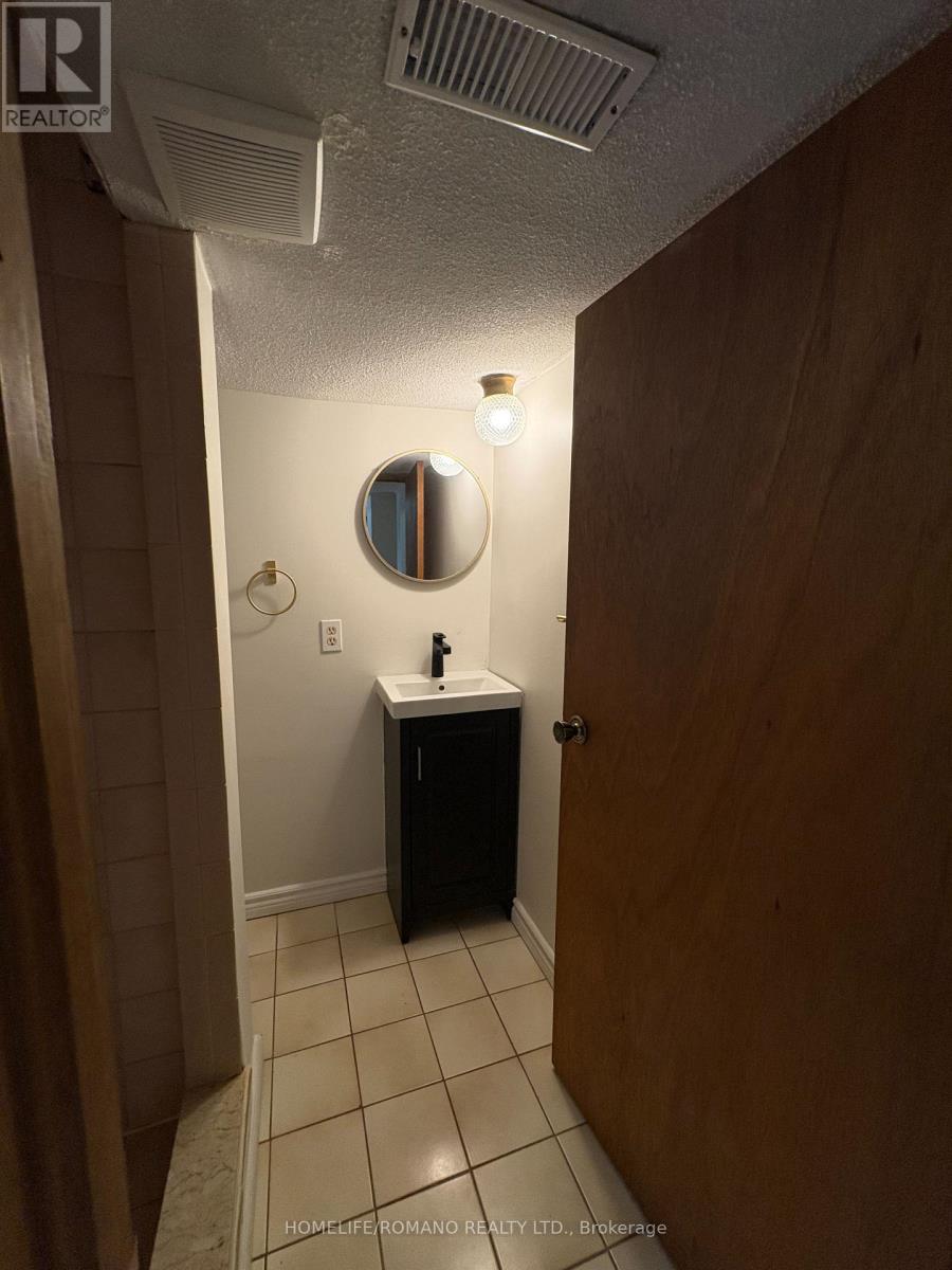 Basement - 32 Plewes Road, Toronto, Ontario  M3K 1K5 - Photo 14 - W12342057