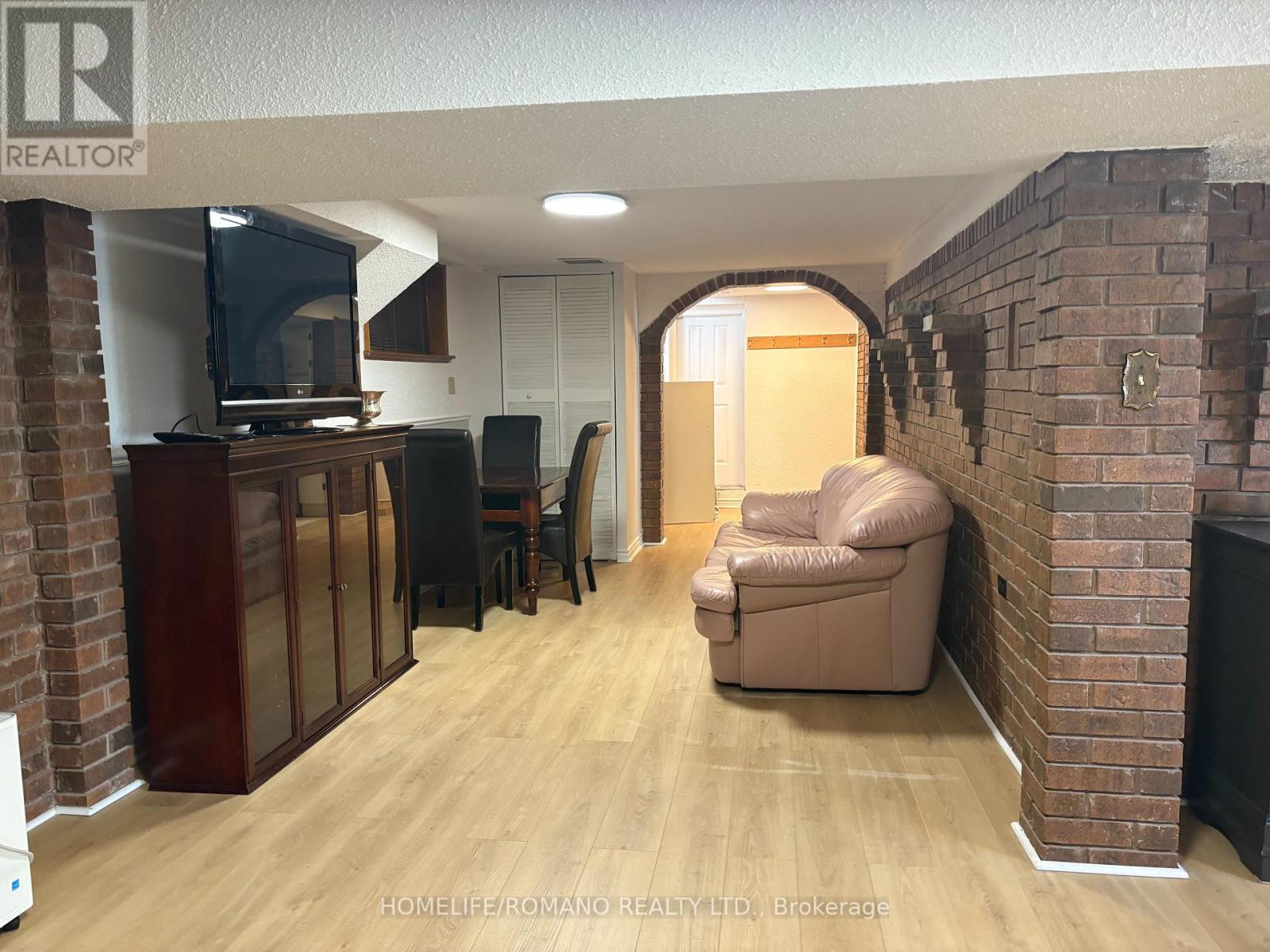 Basement - 32 Plewes Road, Toronto, Ontario  M3K 1K5 - Photo 8 - W12342057