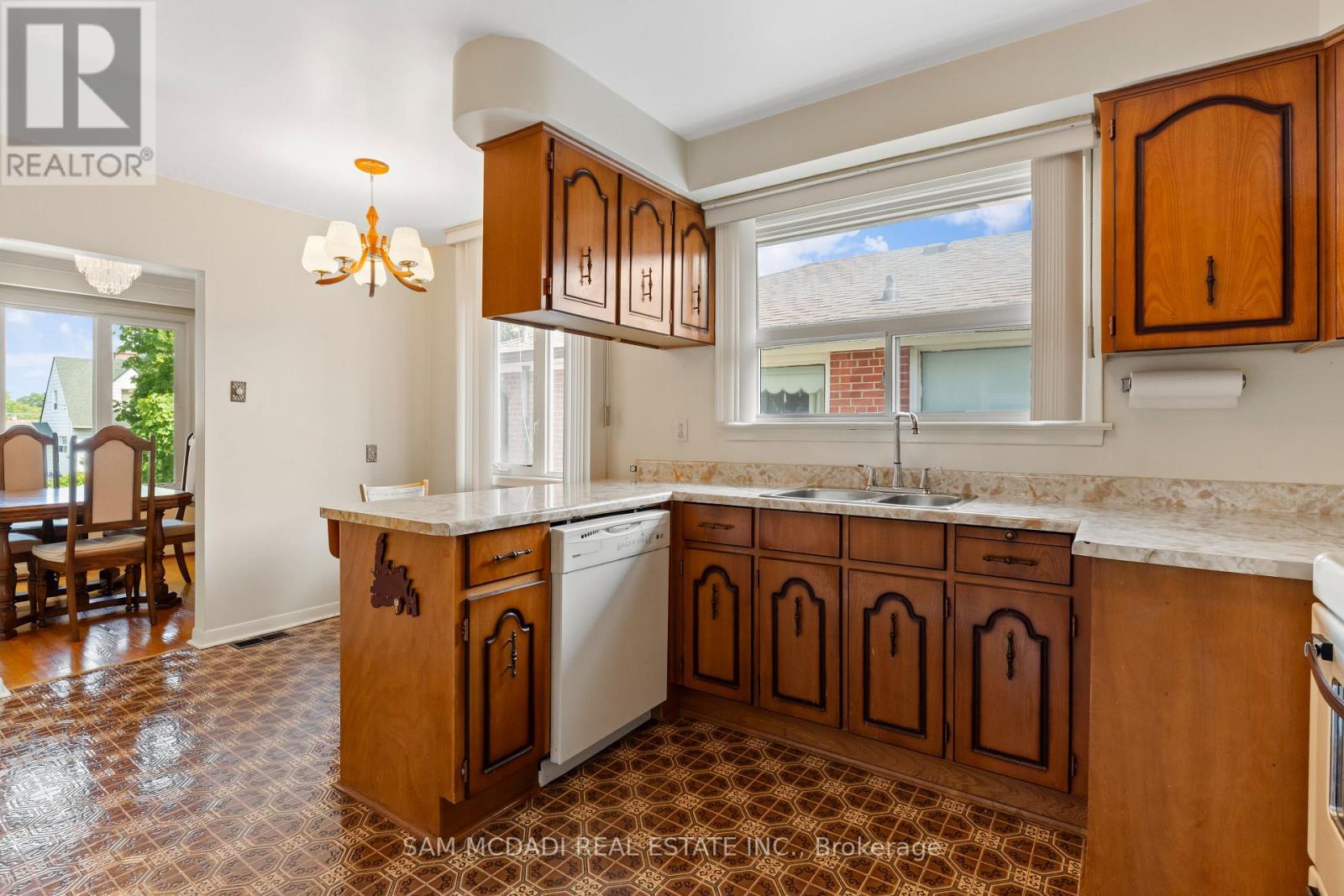 70 Frost Street, Toronto (Rexdale-Kipling), Ontario  M9W 1Y8 - Photo 15 - W12342090