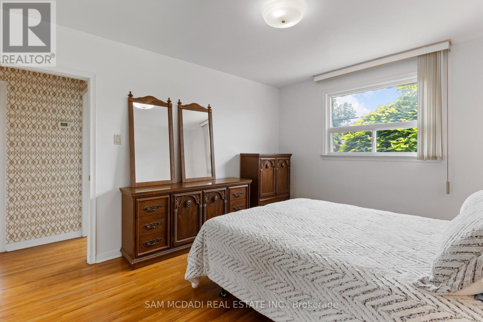 70 Frost Street, Toronto (Rexdale-Kipling), Ontario  M9W 1Y8 - Photo 24 - W12342090