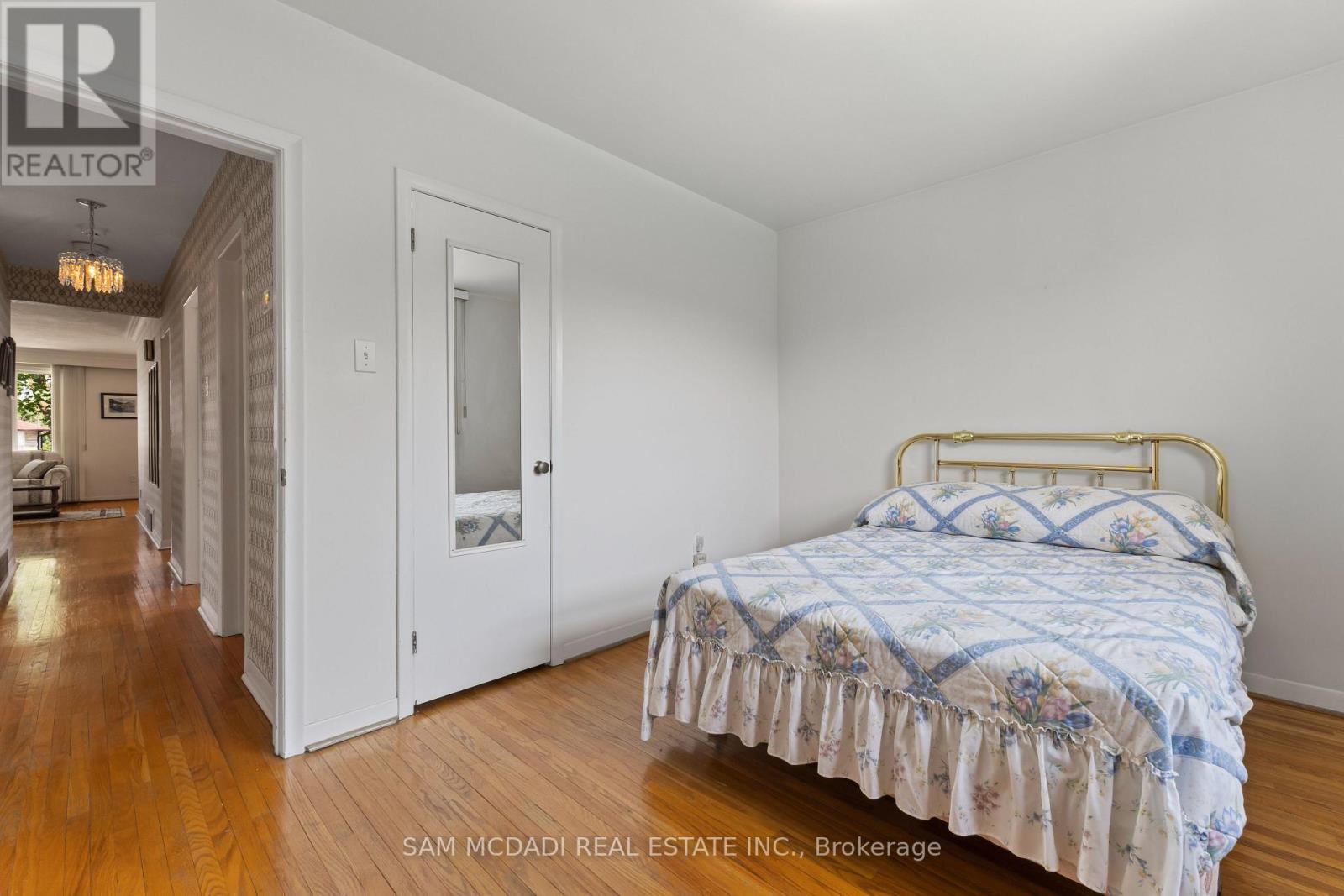 70 Frost Street, Toronto (Rexdale-Kipling), Ontario  M9W 1Y8 - Photo 25 - W12342090