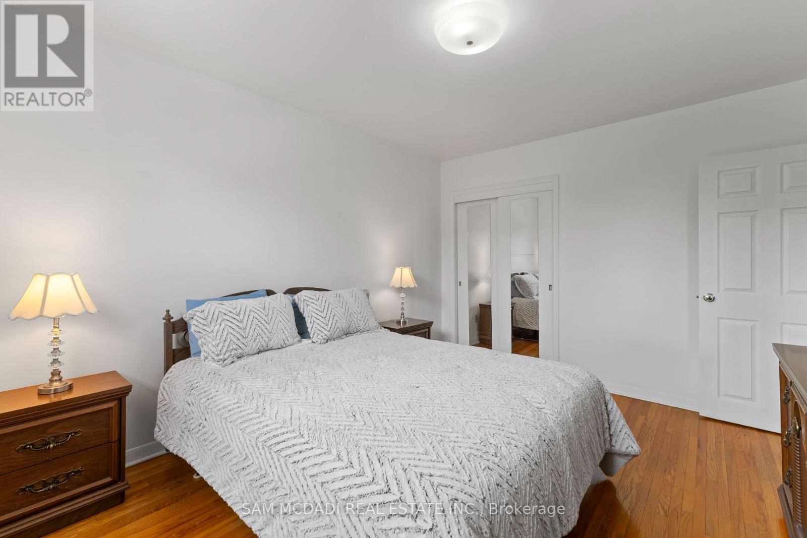 70 Frost Street, Toronto (Rexdale-Kipling), Ontario  M9W 1Y8 - Photo 28 - W12342090