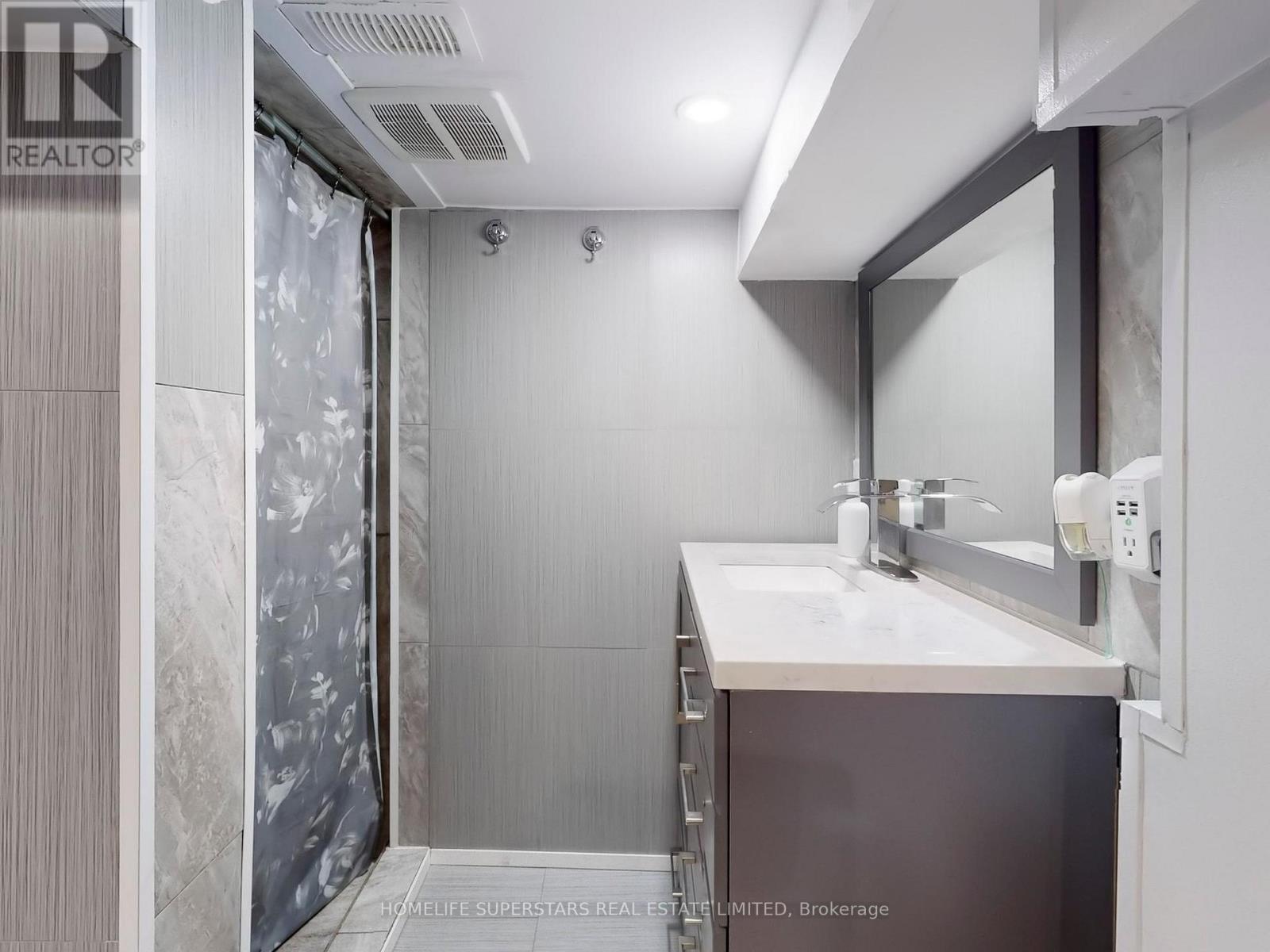 257 Prescott Avenue, Toronto, Ontario  M6N 3G9 - Photo 42 - W12342108