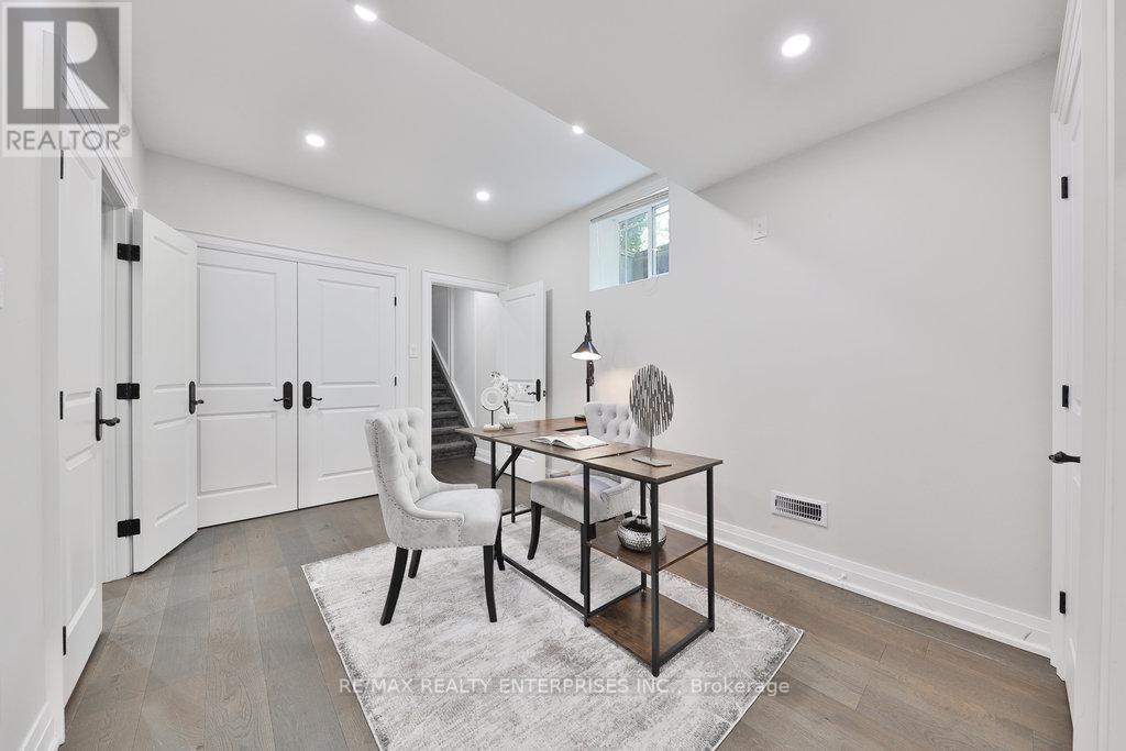 5047 Lakeshore Road, Burlington (Appleby), Ontario  L7L 1B7 - Photo 39 - W12342147