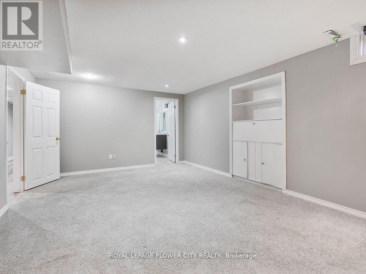 20 Driftwood Place, Hamilton (Stoney Creek), Ontario  L8J 2N7 - Photo 26 - X12342077