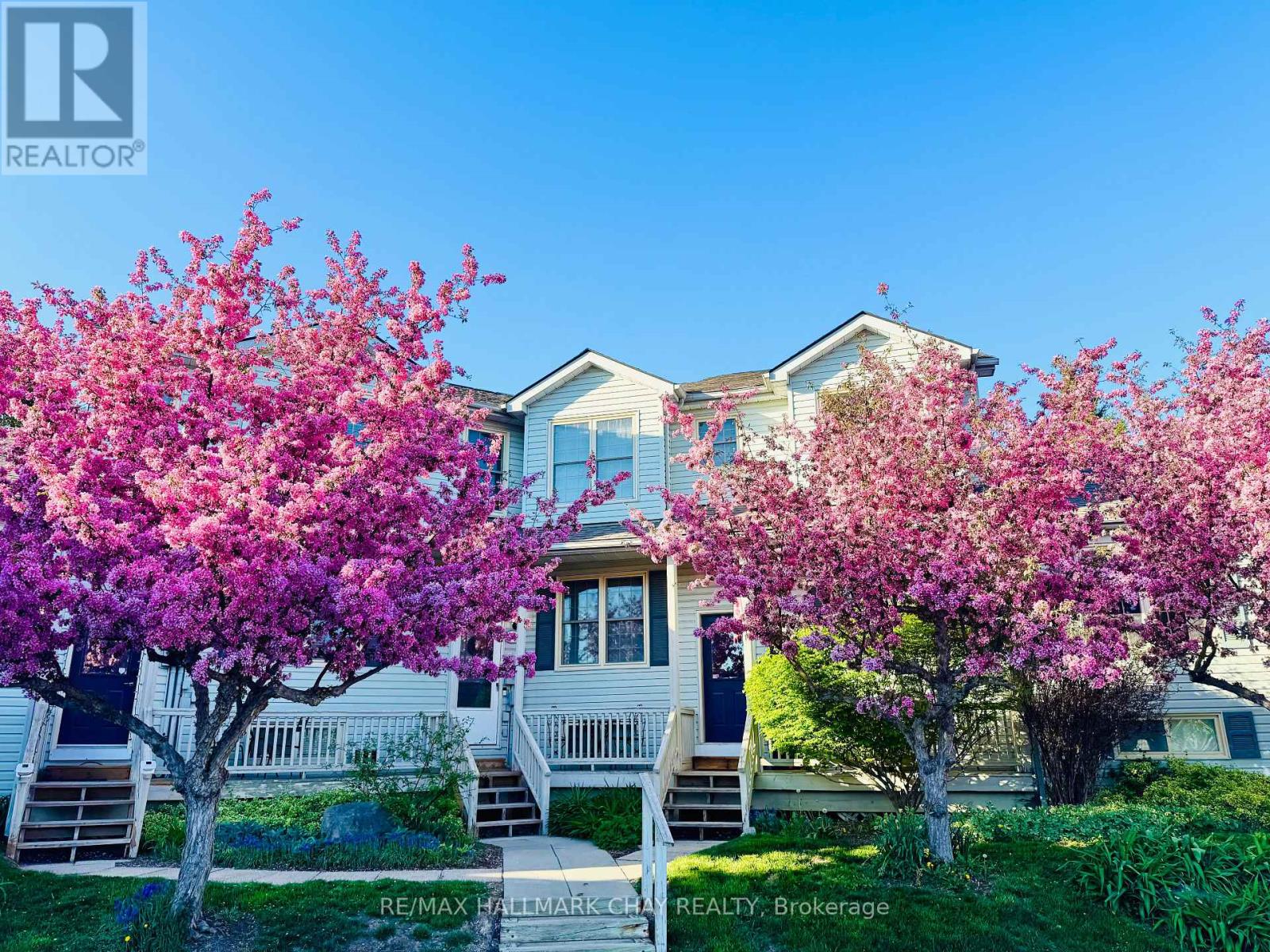 126 - 150 Victoria Street S, Blue Mountains, Ontario  N4L 2P0 - Photo 1 - X12342124
