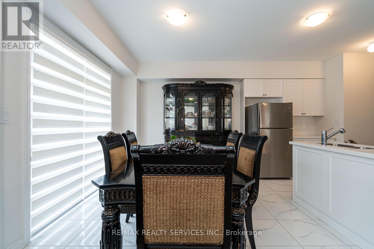 2 Blaney Street, Brant (Paris), Ontario  N0E 1N0 - Photo 13 - X12342143