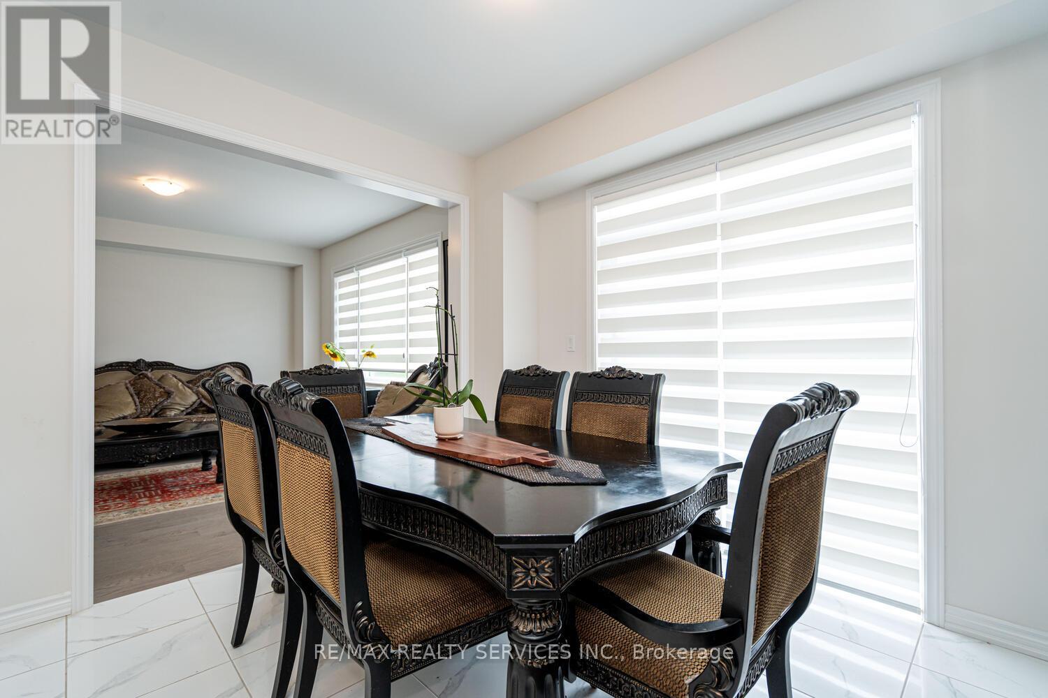 2 Blaney Street, Brant (Paris), Ontario  N0E 1N0 - Photo 14 - X12342143
