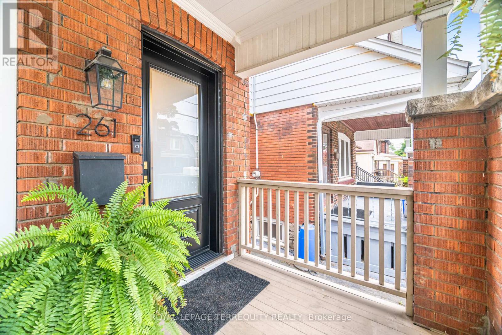 261 Homewood Avenue, Hamilton (Kirkendall), Ontario  L8P 2M7 - Photo 3 - X12342189