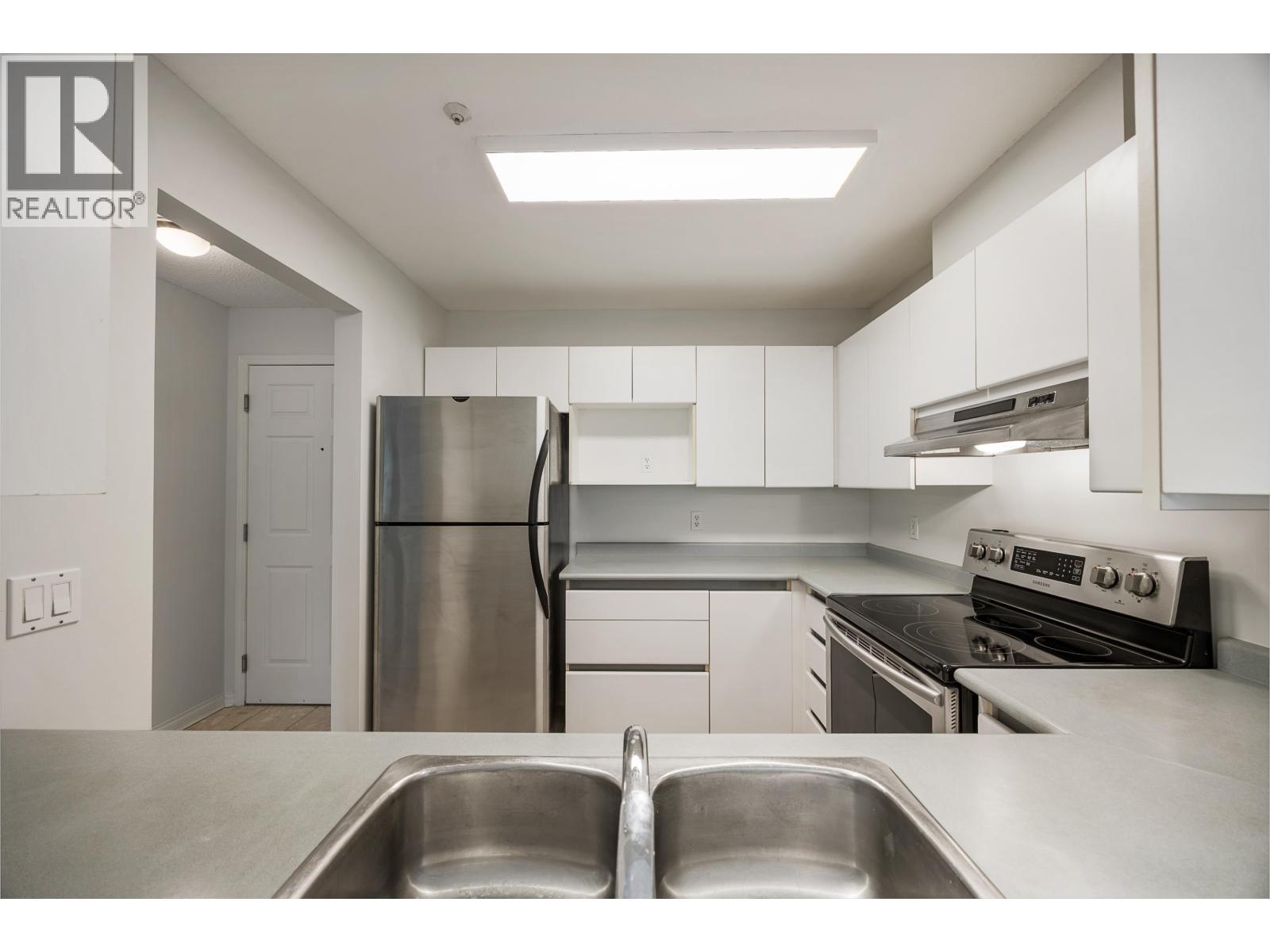 206 2990 Princess Crescent, Coquitlam, British Columbia  V3B 7R3 - Photo 7 - R3036560